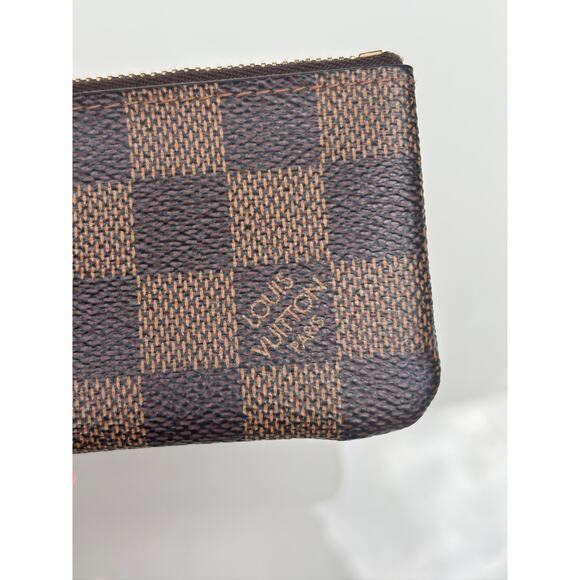 2009 LOUIS VUITTON Checkered LV Canvas Key Coin Keychain Pouch - Picture 5 of 11